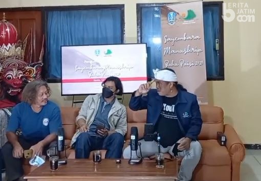 S Yoga Juara Pertama Sayembara Buku Puisi DK Jatim 2021