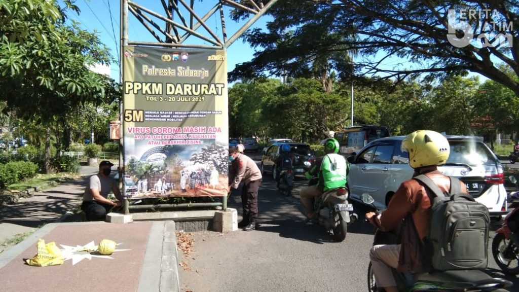 Polresta Sidoarjo Sebar Sosialisasi PPKM Darurat