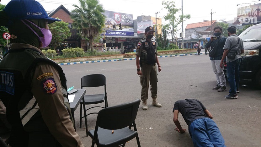 Langgar Prokes, 20 Warga Bangkalan Disanksi