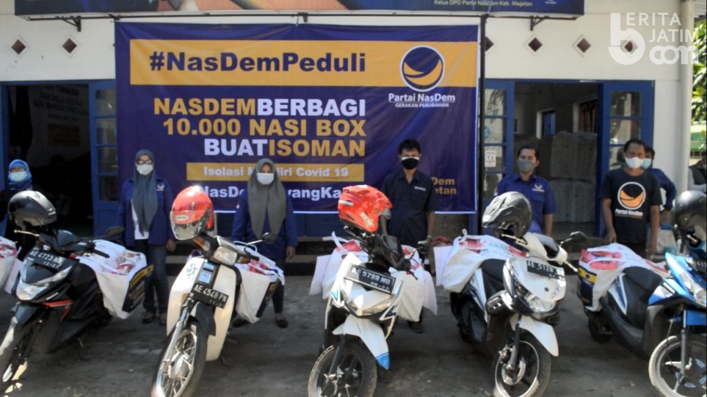 DPD Nasdem Magetan Bagikan Ribuan Nasi Kotak Untuk Warga Isoman