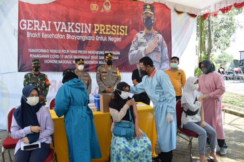 Kapolresta Sidoarjo Tinjau Vaksinasi Tahap Dua