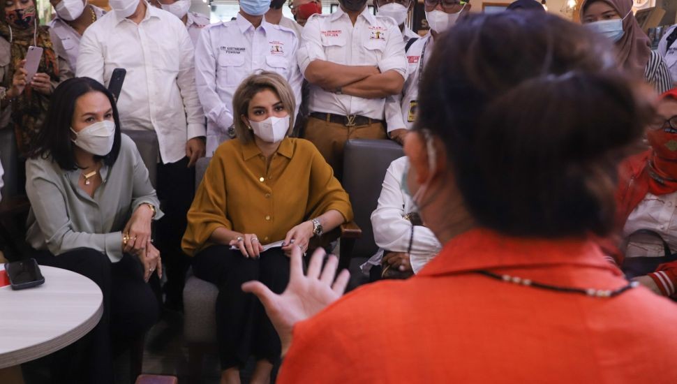 Pinjol Ilegal Bertebaran, Nikita Mirzani: Masyarakat Jangan Tergoda