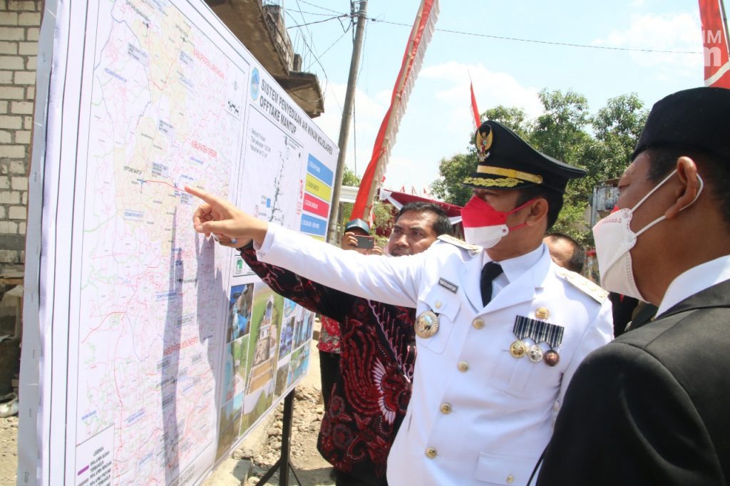 HUT RI ke-76, Bupati Lamongan Resmikan SPAM Mojolagres Offtake Mantup