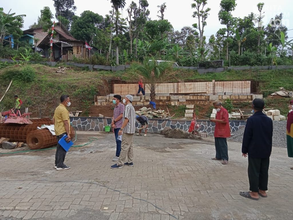 Pelindo 3 Survei Masjid Ustman Bin Affan DeDurian Park