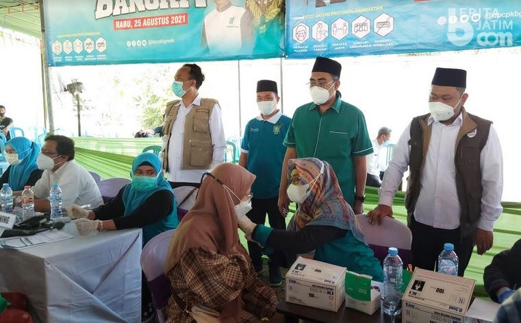 45 Persen Warga Gresik Telah Vaksin Covid-19