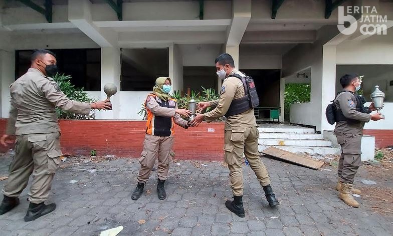 Ratusan Piala Persebaya Dipindahkan ke Kantor Gelora 10 November Surabaya