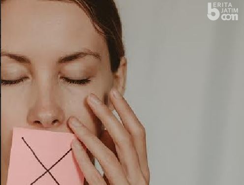 Sering Sendawa Bisa Jadi Gejala Penyakit Serius