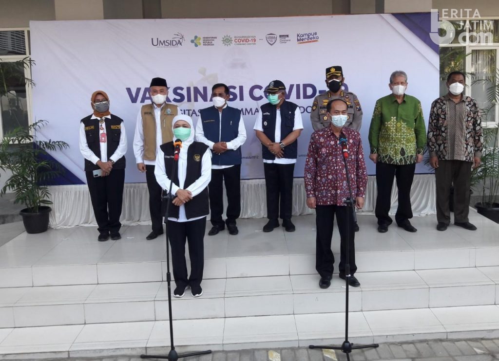 Gubernur Jatim Khofifah Minta Kepala Daerah di Surabaya, Sidoarjo dan Gresik Percepat Vaksinasi