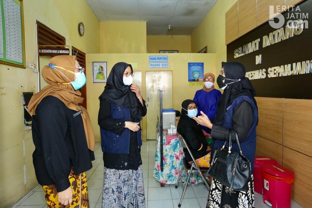 Banyuwangi Tambah Relawan Hingga Tingkat Desa Genjot Vaksinasi
