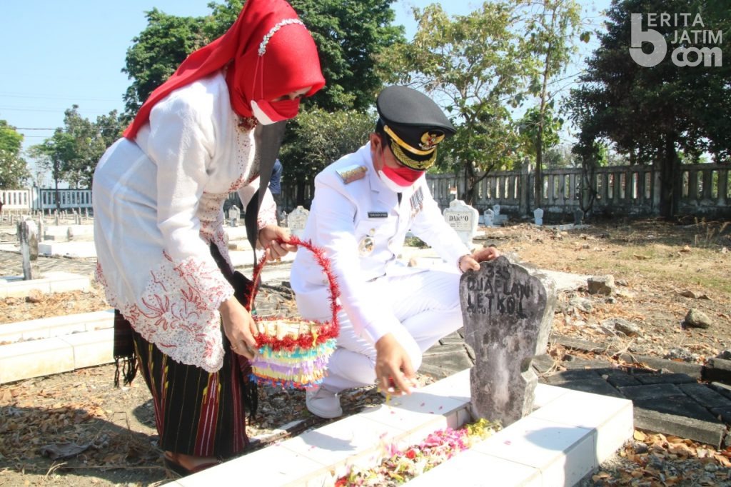 Upacara Bendera, Bupati YES : Lamongan Punya Modal Kuat Untuk Bangkit dari Keterpurukan Pandemi Covid-19