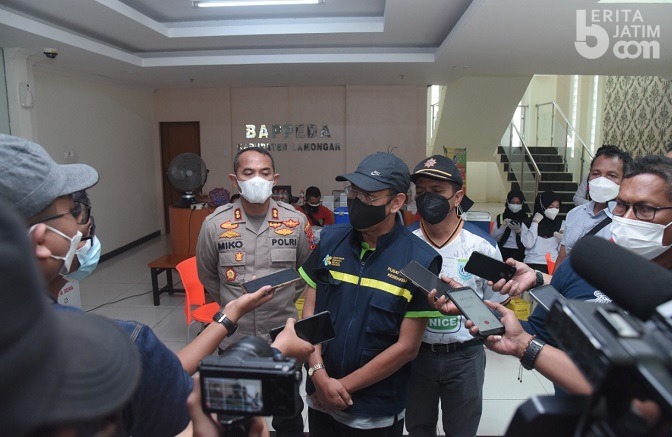Viral Vaksinasi Timbulkan Kerumunan, Begini Respon Pemkab Lamongan