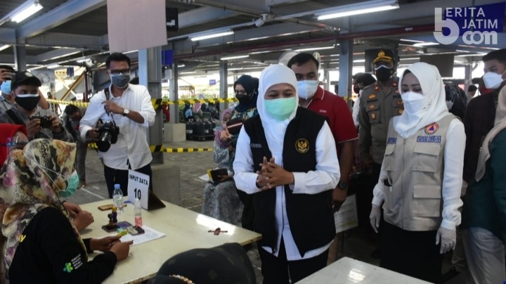 Gubenur Jawa Timur : Vaksinasi 100 Persen, Pabrik Dapat Diusulkan Beroperasi Penuh