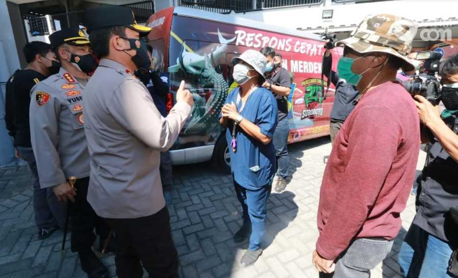 Kapolda Jatim Cek Efektivitas Mobil Respon Cepat Vaksinasi di Surabaya