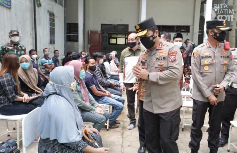 Kapolda Jatim Tinjau Pelaksanaan Vaksinasi di NUIS Pakis Malang