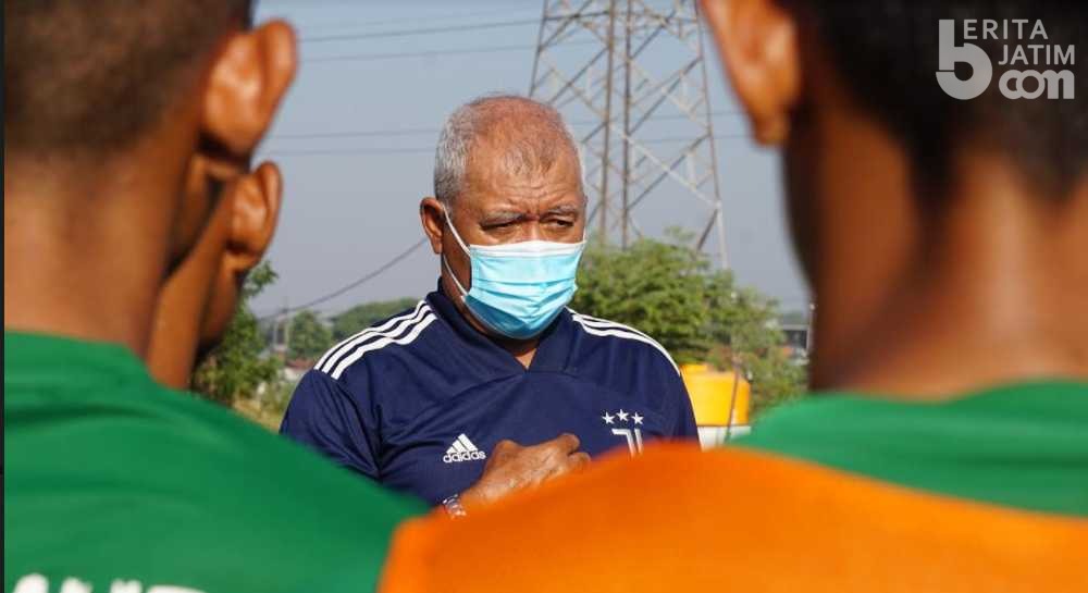 Target Masuk Final PON Papua, Pelatih Sepak Bola Jatim Dedikasikan untuk Dokter Wardi