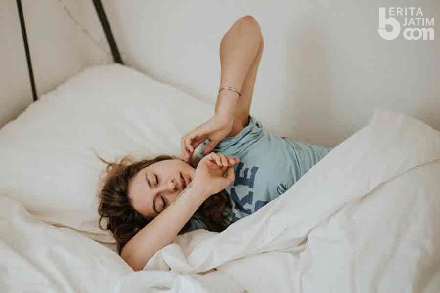 Tak Bisa Lepas dari Kasur, Ini Rekomendasi Olahraga Bagi Kaum Rebahan