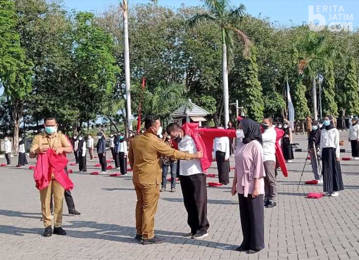 Tingkatkan Herd Imunity, Ratusan Relawan Vaksinator Gresik Disebar