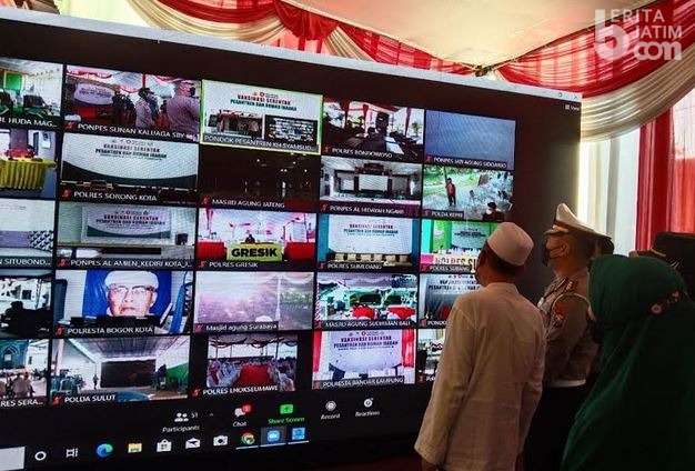 Vaksinasi Merdeka di Tempat Ibadah, Jokowi Pantau dari Ponpes Gontor