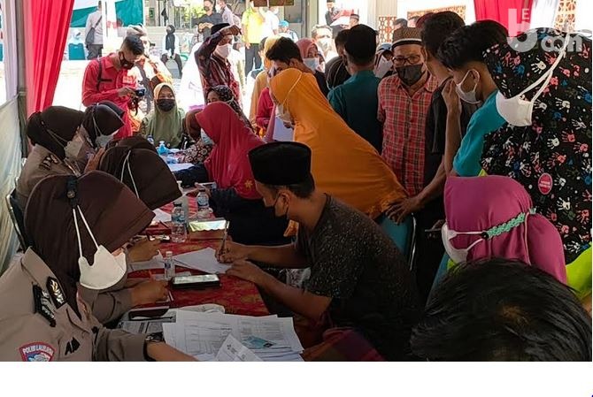 550 Santri Ponpes An Najah Karduluk Sumenep Ikuti Vaksinasi Merdeka