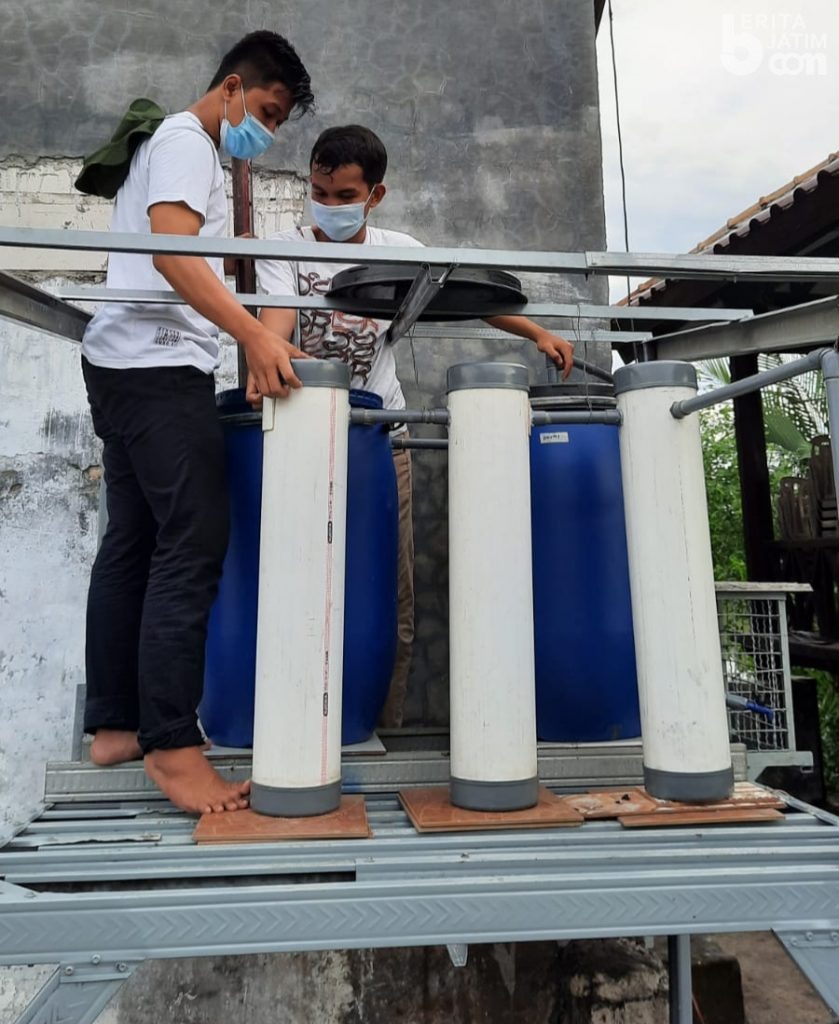 50 Jari Para Mahasiswa Unibraw Ini Bisa Jernihkan Air di Buduran dan Layak Dikonsumsi