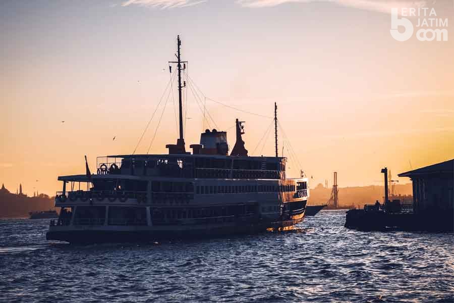 Doa Naik Kapal Laut Lengkap dengan Tulisan Arab, Latin dan Artinya