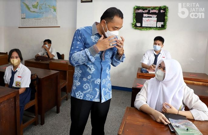 Kasus Covid Surabaya Turun, Protokol Kesehatan Jangan Ditinggalkan