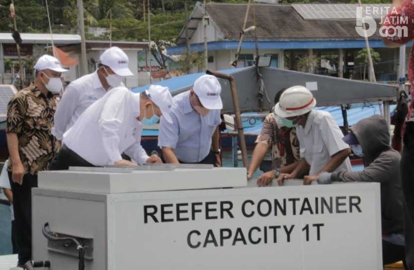 PT INKA Madiun-Kemenko Marves Kembangkan Peti Kemas Ikan Laut di Pacitan