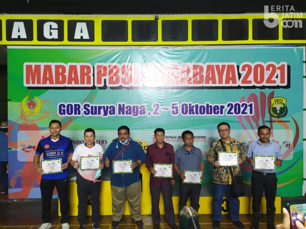 14 Klub Bulutangkis Tagih Janji Ketua PBSI Kota Surabaya