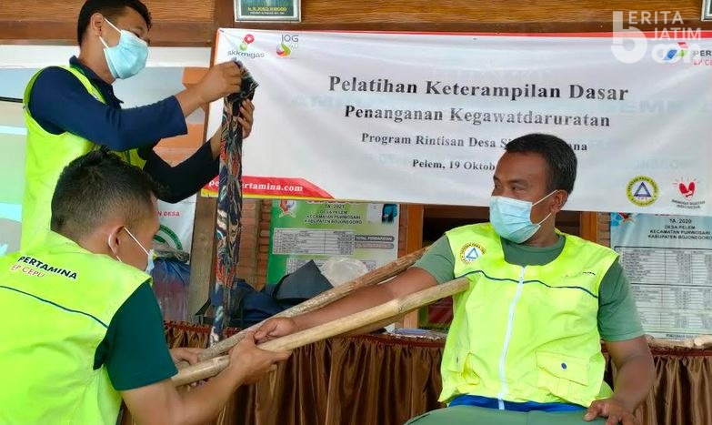 Serius, Warga Sekitar Proyek Gas JTB Ikuti Pembekalan Kegawatdaruratan