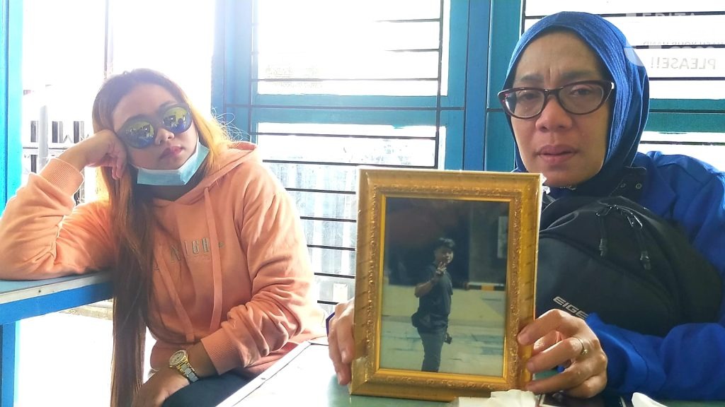 Ibu Ini Tuntut Keadilan atas Kematian Anaknya Akibat Kecelakaan