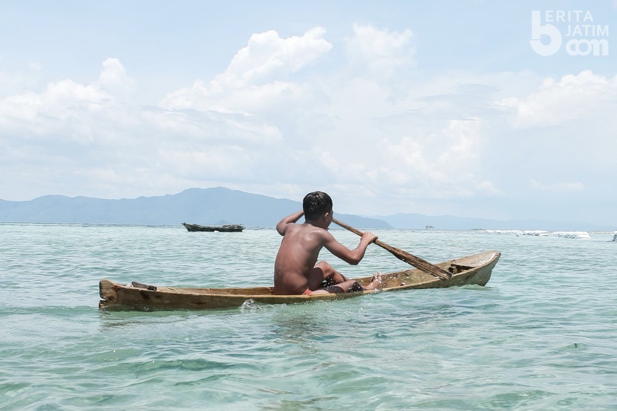 Tak Hanya Bermata Biru, Ini Fakta Menarik Suku Buton Indonesia