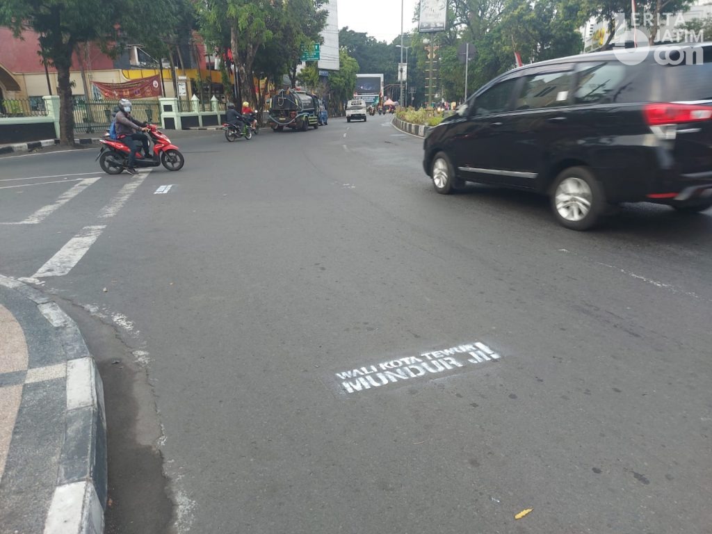 Tembok Rumah Dinas Wali Kota Malang Jadi Sasaran Vandalisme