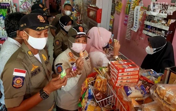 Petugas Gabungan di Bangkalan Razia Peredaran Permen Dot