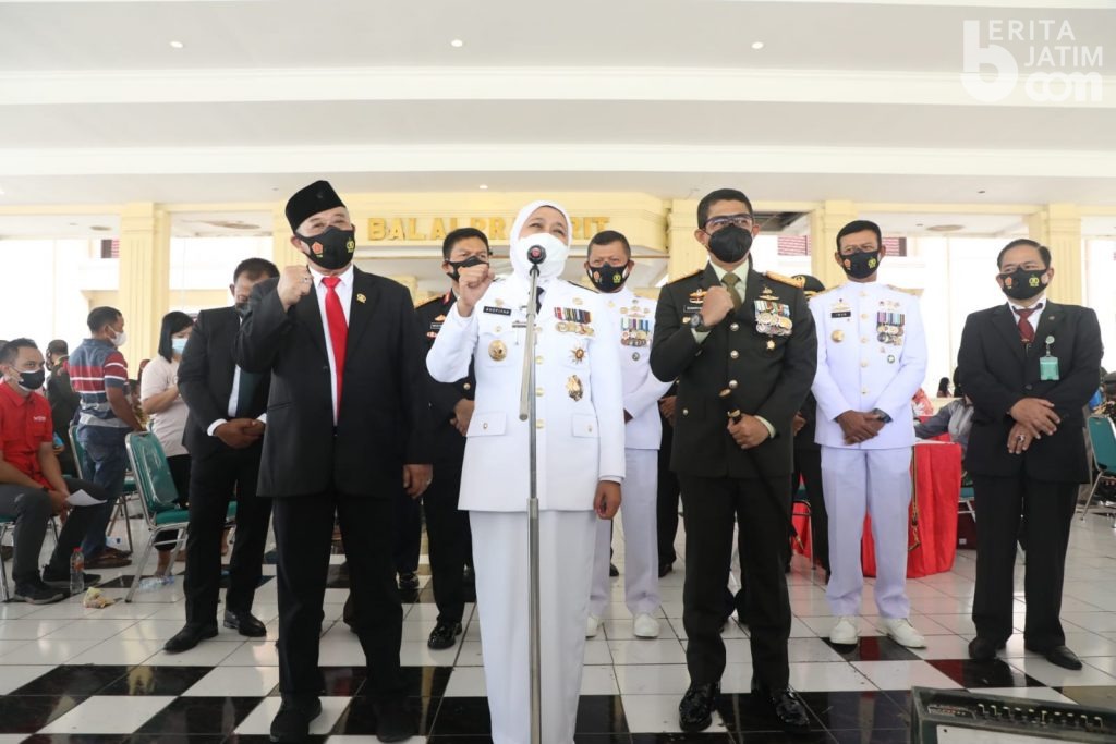 HUT ke-76 TNI, Gubernur Khofifah: Terima Kasih TNI, Tangani Pandemi Covid-19 Luar Biasa