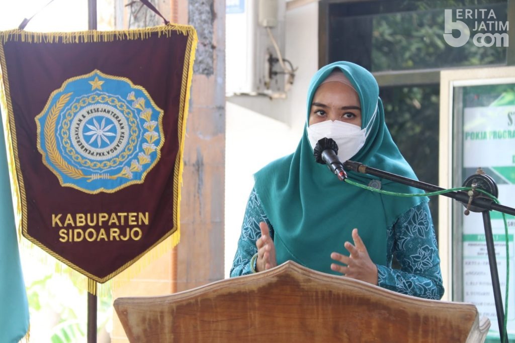 Tuntas Salurkan Sembako di 18 Kecamatan Sidoarjo, Ning Sasha Kawal Program Kurma