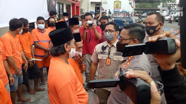 Polisi Bekuk Dua Pelaku Pembakaran Terduga Maling Motor di Bangkalan