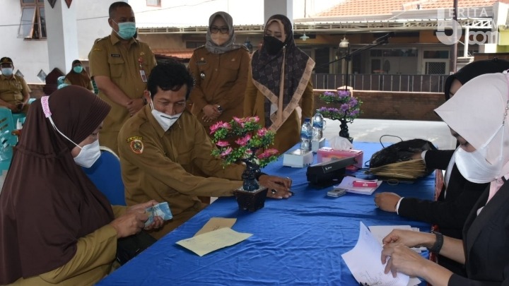 Penyaluran Bansos, KPM di Mojokerto Wajib Tunjukkan Sertifikat Vaksin