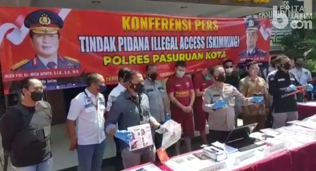 Pasang Kamera dan Curi PIN Nasabah di ATM, Polisi Ringkus 2 WNA Bulgaria