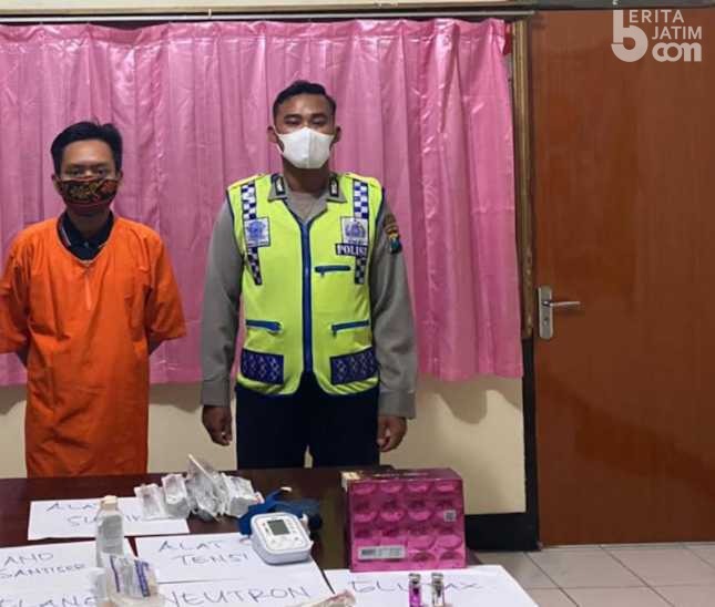 Polisi Gresik Ringkus Tukang Potong Rambut Layani Suntik Pemutih Ilegal