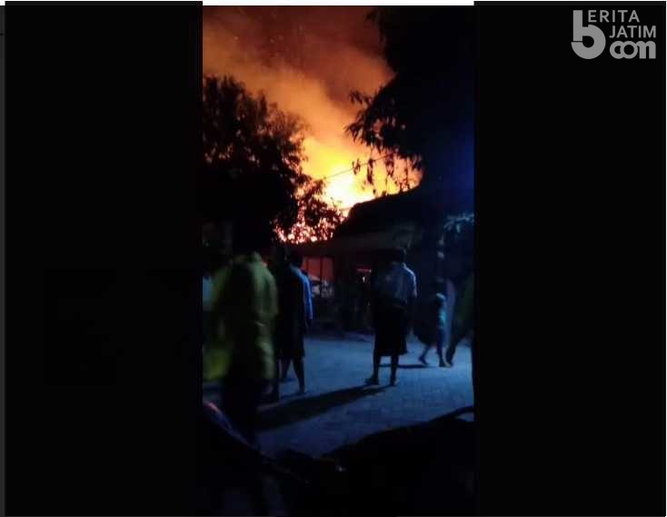 Nenek 75 Tahun di Pitu Ngawi Lolos dari Kobaran Api