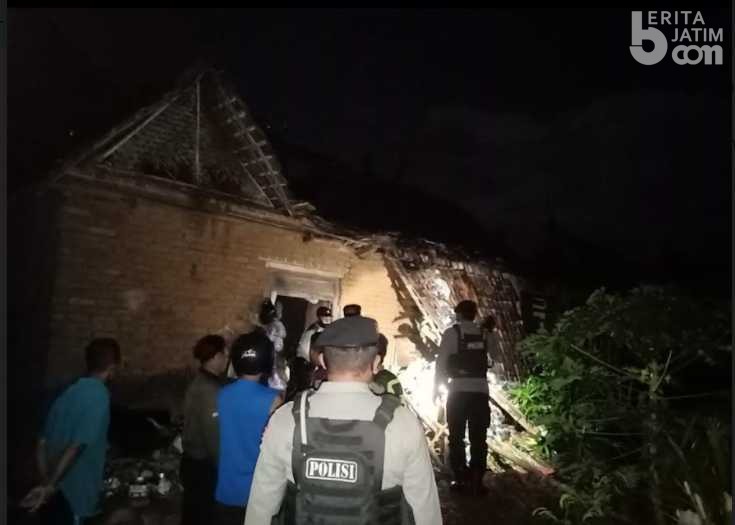 Akibat Bakar Sampah, Rumah di Ponorogo Hangus Dilalap Api