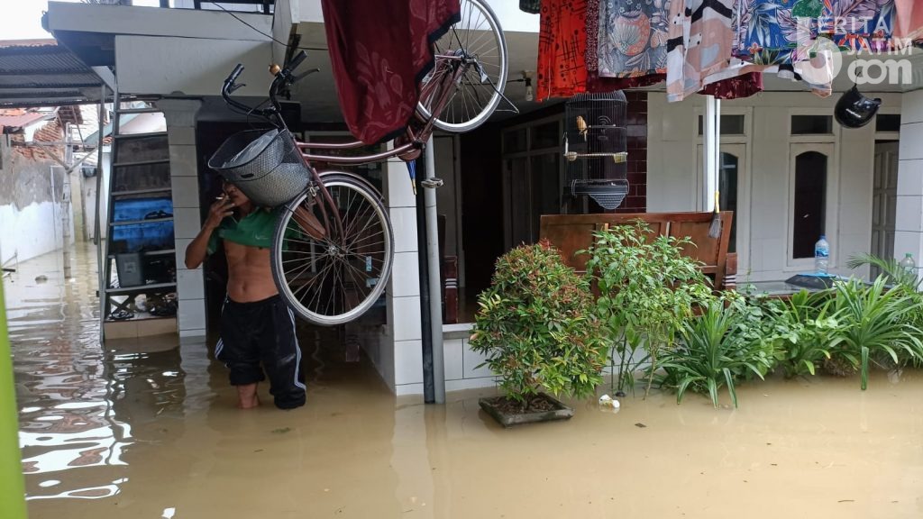 Sejumlah Wilayah di Sampang Masih Terendam Banjir
