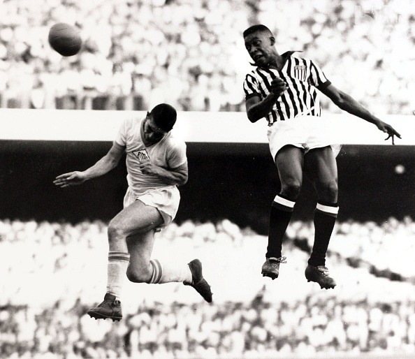 Alasan Pele Tidak Bermain di Liga Eropa