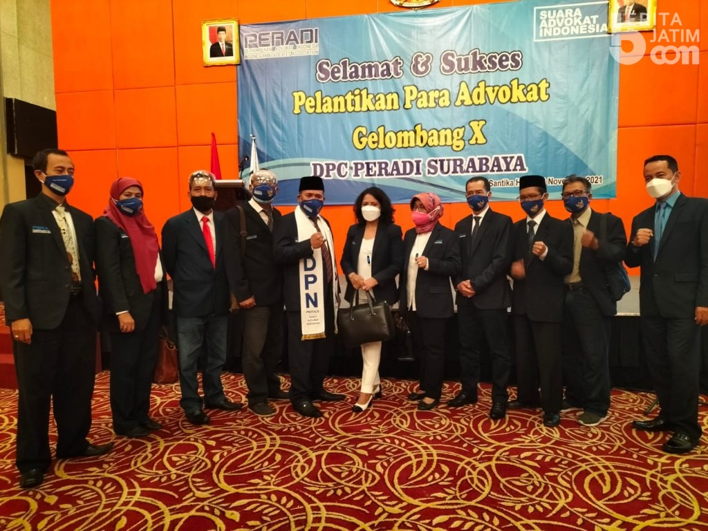 Peradi Surabaya Lantik 64 Advokat