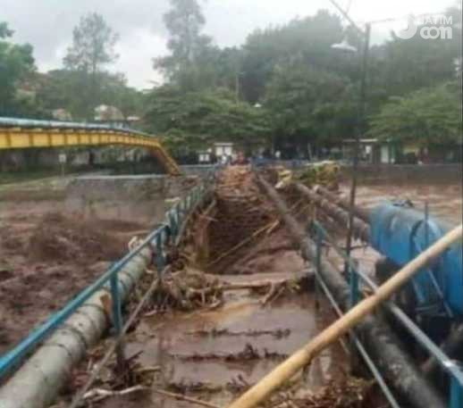 Banjir Bandang Terjang Kota Batu, Jembatan Sengkaling Putus