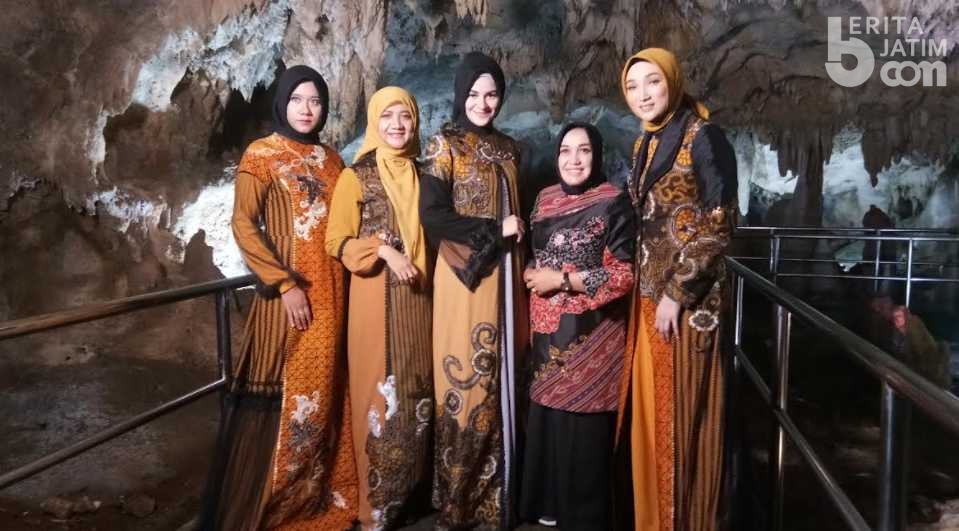 Di Goa Maharani, Dekranasda Gelar Fashion Batik Lamongan Berbasis Budaya Lokal