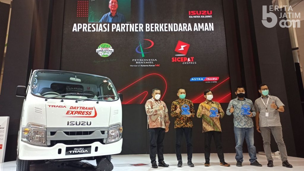 Isuzu Berikan Apresiasi Keselamatan Berkendara Untuk Para Mitra Bisnis