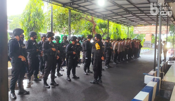 Pasukan Brimob Dikirim Ke Pulau Masalembu Sumenep, Amankan Pilkades Serentak