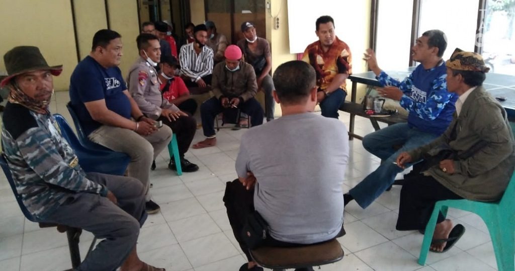 Nelayan Geruduk Kantor Satpolair Polres Bangkalan