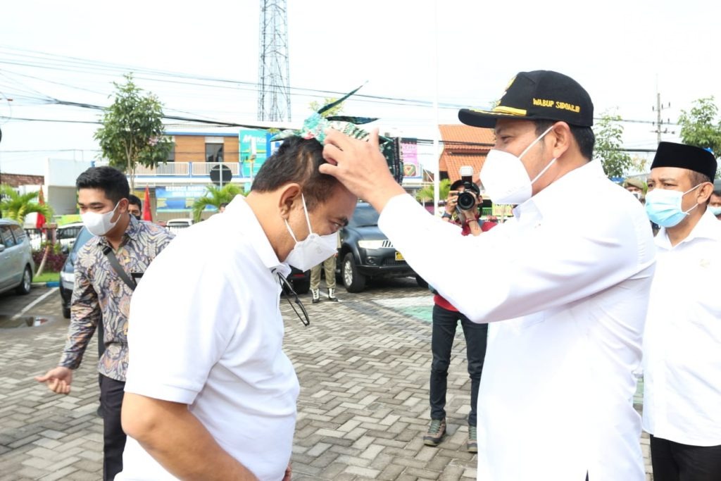 Wamendes PDTT Pantau Percepatan Vaksinasi di Sidoarjo